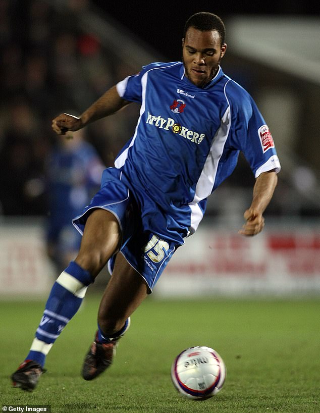 47204031-0-Former_Arsenal_youth_player_and_Birmingham_City_defender_Sam_Oji-m-27_1630146392242 (1)